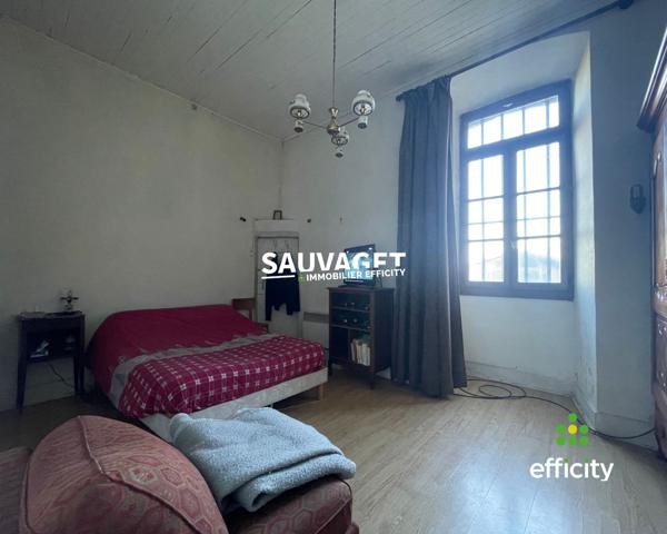 Maison 9 pièces - 383 m² Exclusivité efficity