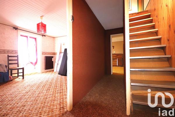 Maison à vendre 6 pièces 104 m² Saint-Maurice-en-Gourgois