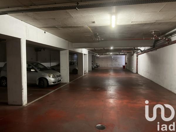 Parking à vendre 172 m² Marseille 13
