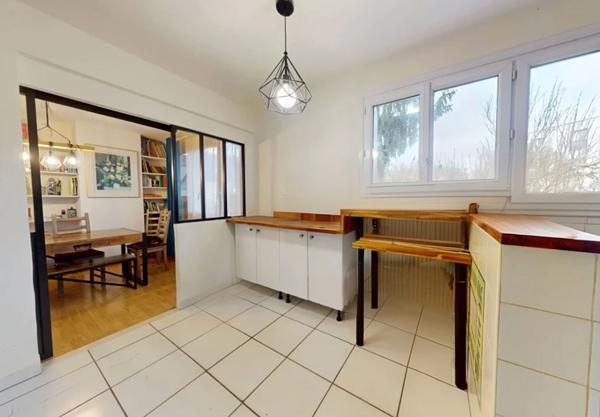 Maison Ozoir La Ferrière 8 pièce(s) 236m2