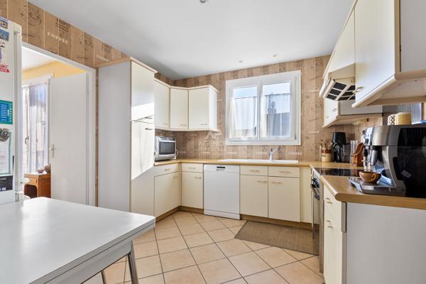 Maison Saint Germain En Laye 8 pièce(s) 845 000 € **  - Référence  18478
