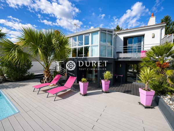 CHALLANS CENTRE-VILLE – UNE MAISON QUI CULTIVE L’ART DE VIVRE