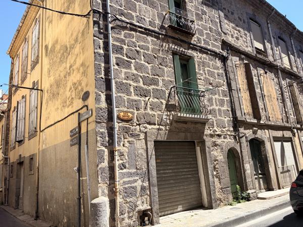 Immeuble
         4 pièces
        - 68 m² Exclusivité 112 000 € *