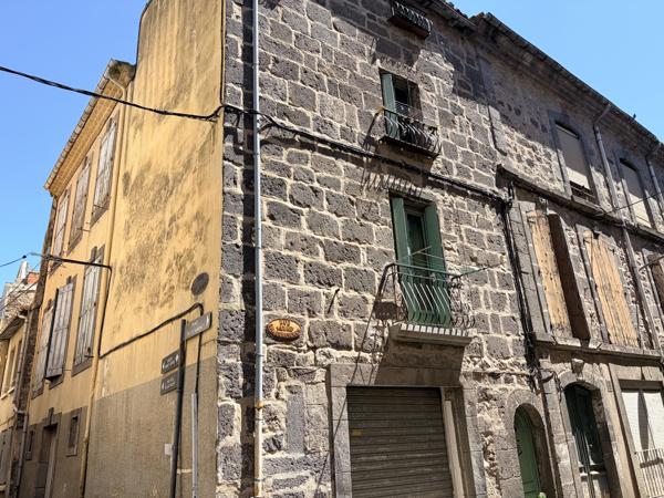 Immeuble
         4 pièces
        - 68 m² Exclusivité 112 000 € *