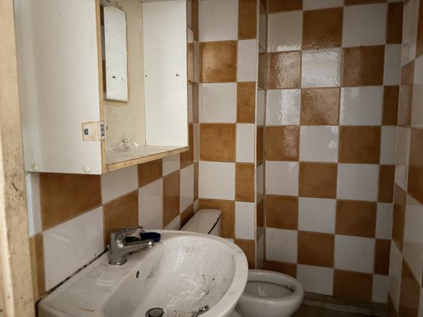 Immeuble
         4 pièces
        - 68 m² Exclusivité 112 000 € *