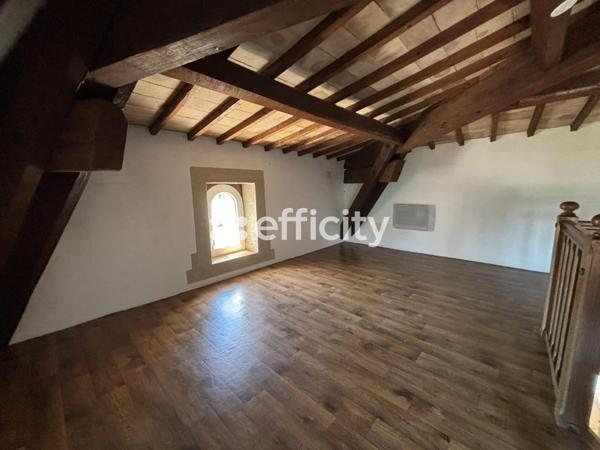 Appartement
         5 pièces
        - 168 m² 343 200 € *