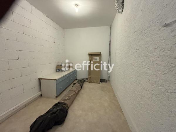 Appartement
         5 pièces
        - 168 m² 343 200 € *