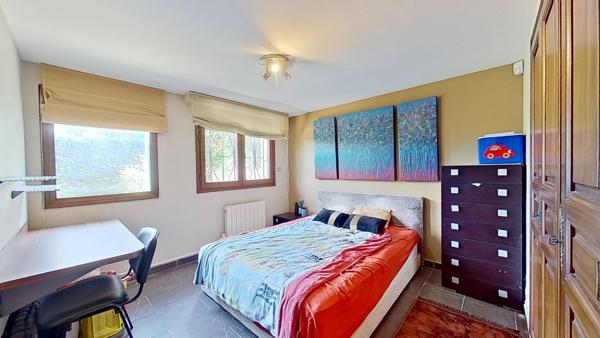 Maison
         5 pièces
        - 138 m² Bien prestige 450 000 € *