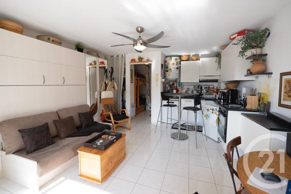 Appartement Studio Cabine à vendre  1 pièce - 27,20 m2 LE LAVANDOU - 83
