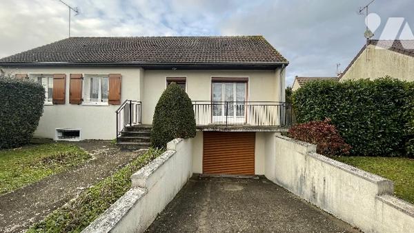 TOURY Pavillon sur sous-sol total avec 3 chambres