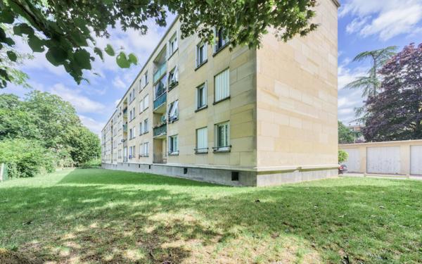 Appartement à vendre    5 pièces • 74,21 m2 Clichy-sous-Bois