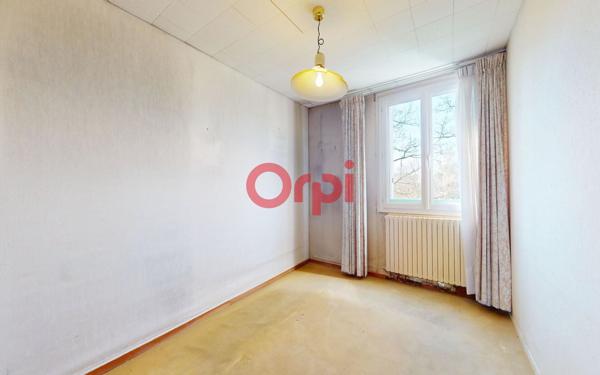 Appartement à vendre    5 pièces • 74,21 m2 Clichy-sous-Bois