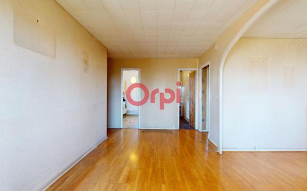 Appartement à vendre    5 pièces • 74,21 m2 Clichy-sous-Bois