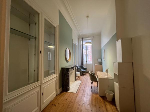 A LOUER : T1 à LILLE • Rue Jacquemars Giélée - VAUBAN • 775 € CC • Réf. 663-3.2