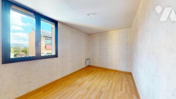 BELLEY – T4 DE 85 M² AVEC TERRASSE, GARAGE ET CAVE