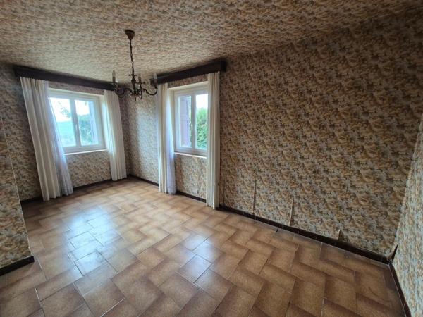 Maison à SORBIERS, 42290 - 4 pièces 90m²