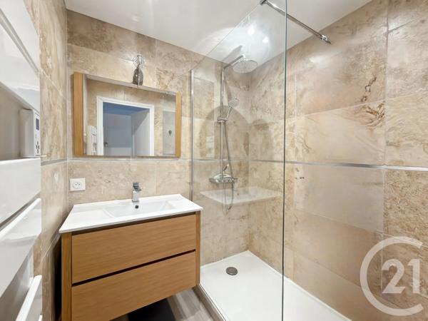 Appartement T2 à vendre  2 pièces - 44 m 2   L ILE ROUSSE  - 202