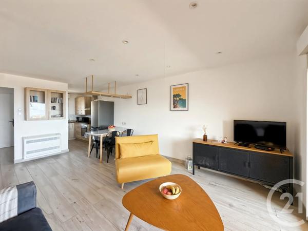 Appartement T2 à vendre  2 pièces - 44 m 2   L ILE ROUSSE  - 202