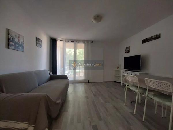 Location                                                      Appartement
                        
                     1 pièces                      26 m2                     à Fréjus