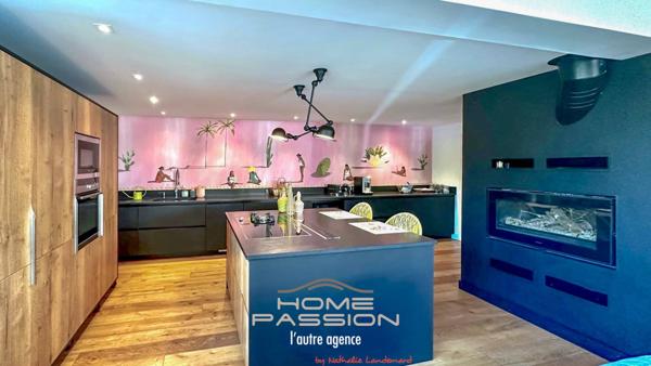 VAUX/MER/PONTAILLAC  VILLA CONTEMPORAINE AVEC APERCU MER