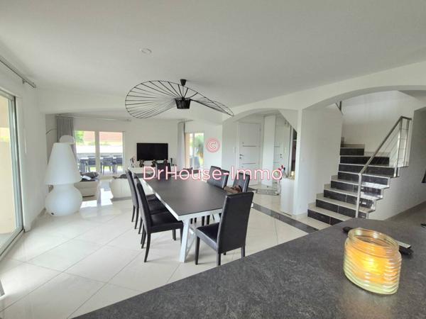 Maison à vendre 7 pièces de 205 m²