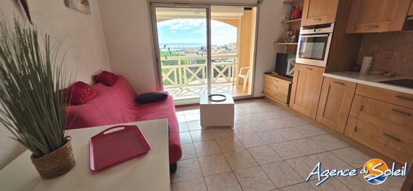 Appartement à Saint-Pierre-la-Mer SUPERBE T3 VUE MER + PARKING