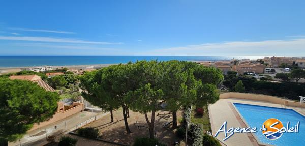 Appartement à Saint-Pierre-la-Mer SUPERBE T3 VUE MER + PARKING