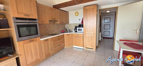Appartement à Saint-Pierre-la-Mer SUPERBE T3 VUE MER + PARKING