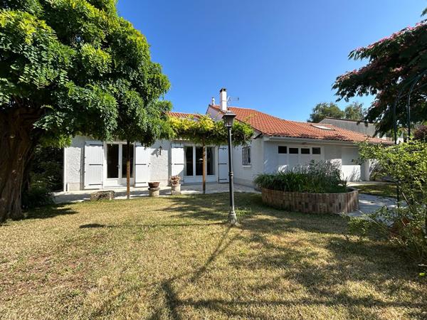 Maison Niort 6 pièce(s) 155 m2