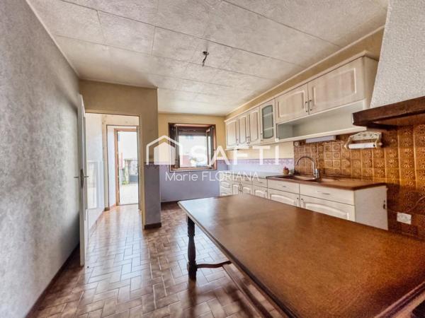 Maison de village en pierre