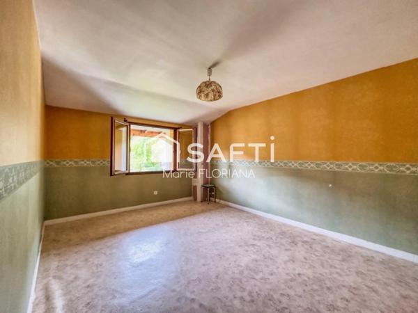 Maison de village en pierre