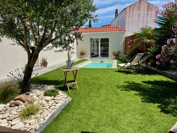 Maison  122m 2 LA ROCHELLE