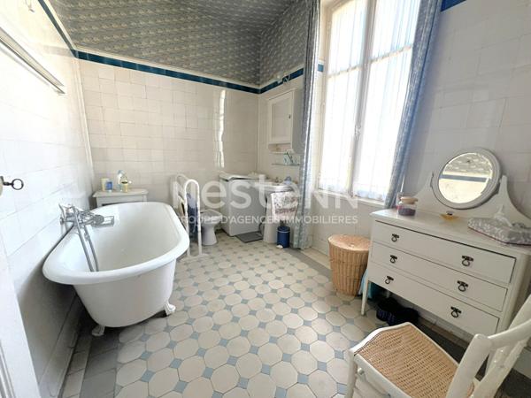 AUTHENTIQUE MAISON BOURGEOISE SITUÉE À CHABRIS (INDRE 36)