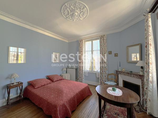 AUTHENTIQUE MAISON BOURGEOISE SITUÉE À CHABRIS (INDRE 36)