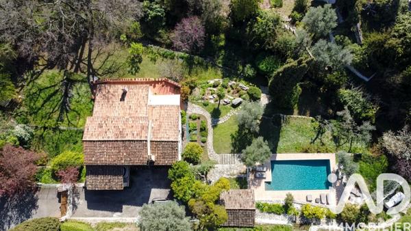 Maison à vendre 8 pièces 211 m² Montauroux