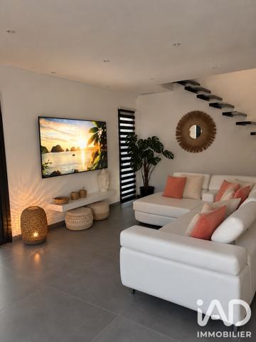 Maison à vendre 6 pièces 170 m² Sanary-sur-Mer