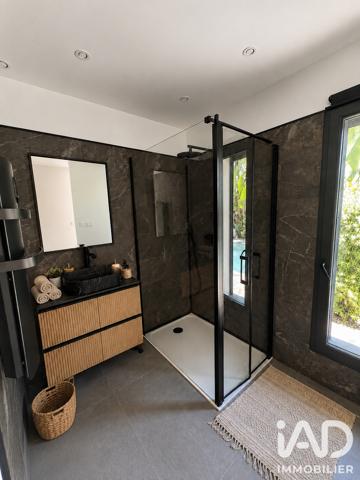 Maison à vendre 6 pièces 170 m² Sanary-sur-Mer