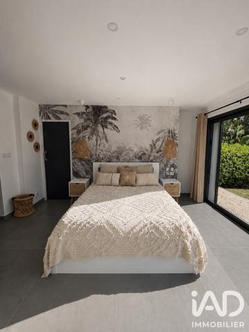 Maison à vendre 6 pièces 170 m² Sanary-sur-Mer