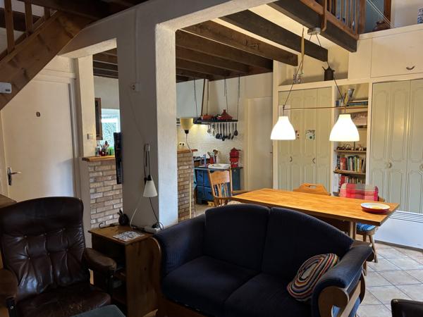 Le Breuil – Charmante propriété avec 2 espaces de vie et accès direct à la rivière Le Breuil (03120)