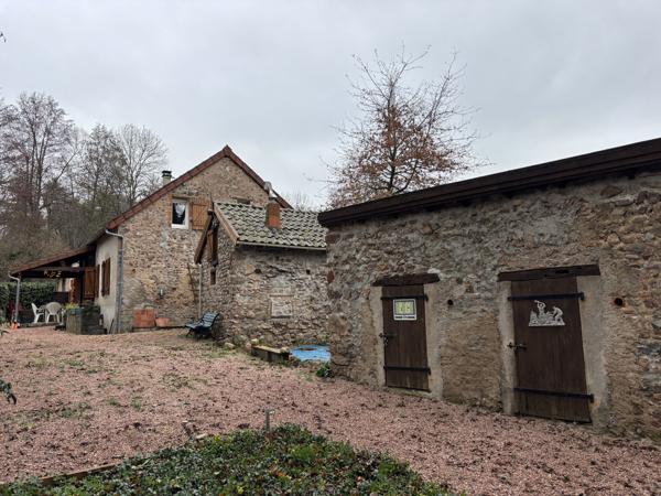 Le Breuil – Charmante propriété avec 2 espaces de vie et accès direct à la rivière Le Breuil (03120)