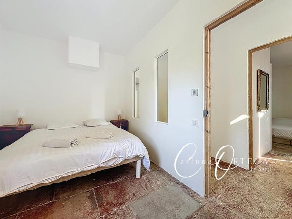 Maison de village rénovée 3 chambres, avec patio et remise