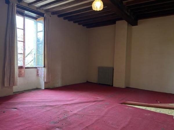 Maison centre bourg- 163 m² - Jardin de 713 m²