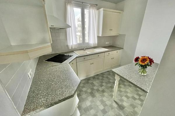 A LOUER - NANTES ST DONATIEN -T3 TRAVERSANT ET LUMINEUX DE 67.30M² AVEC CAVE