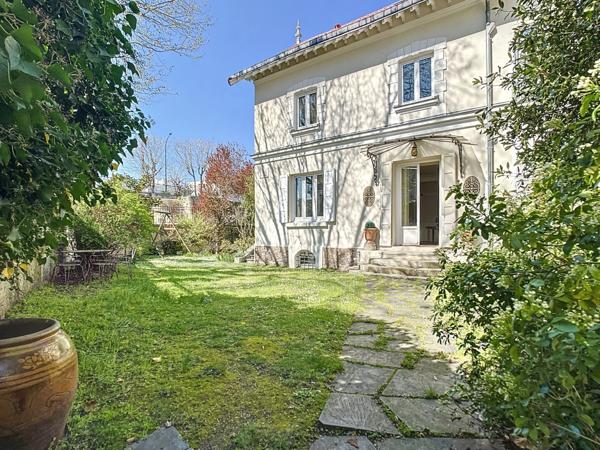 Maison à vendre 12 pièces ASNIERES SUR SEINE (92)