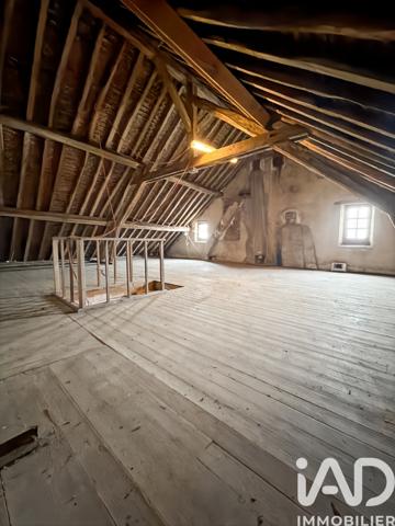 Maison à vendre 4 pièces 115 m² Gy-les-Nonains