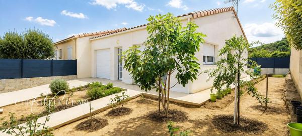 LIMOUX  Maison récente de plain-pied avec garage et jardin