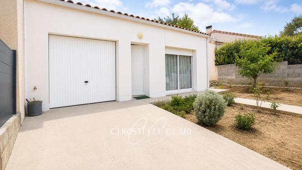 LIMOUX  Maison récente de plain-pied avec garage et jardin