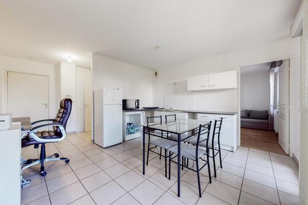 VILLEURBANNE T2 750€ CC Ref. LA2287