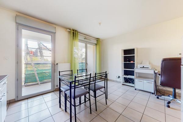 VILLEURBANNE T2 750€ CC Ref. LA2287