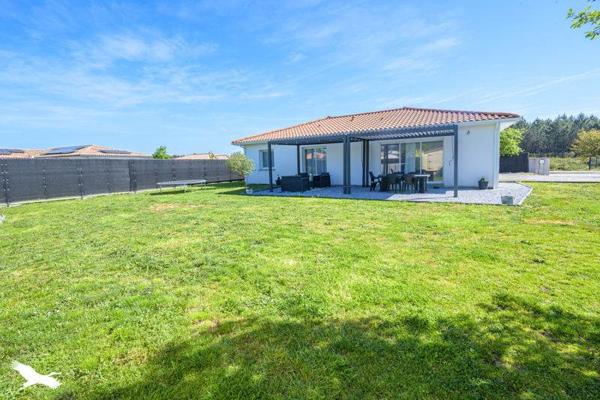 Maison à vendre |                                       Mios |                                        6 pièces  |  120 m²